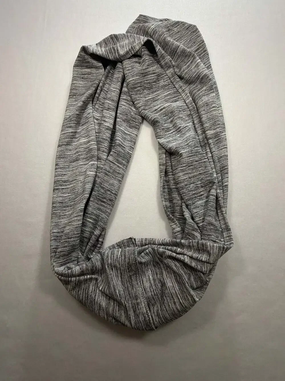 Lululemon Vinyasa Infinity Scarf Size O/S Heathered Gray Oversized Comfy Winter